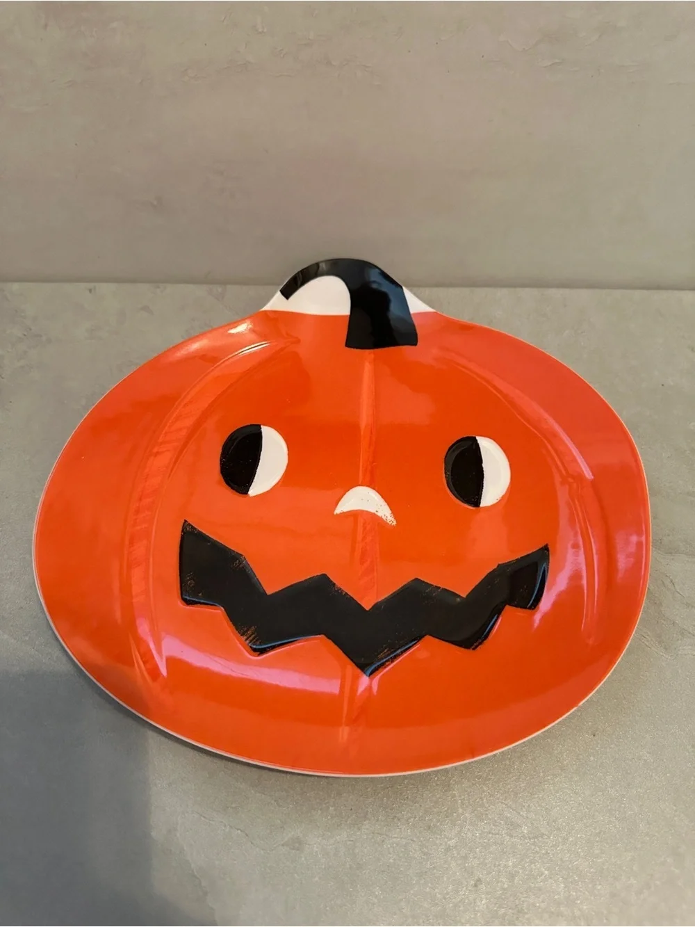 Set Of 2 Hyde & Eek Melamine 9” Plates Orange Halloween Pumpkins EUC